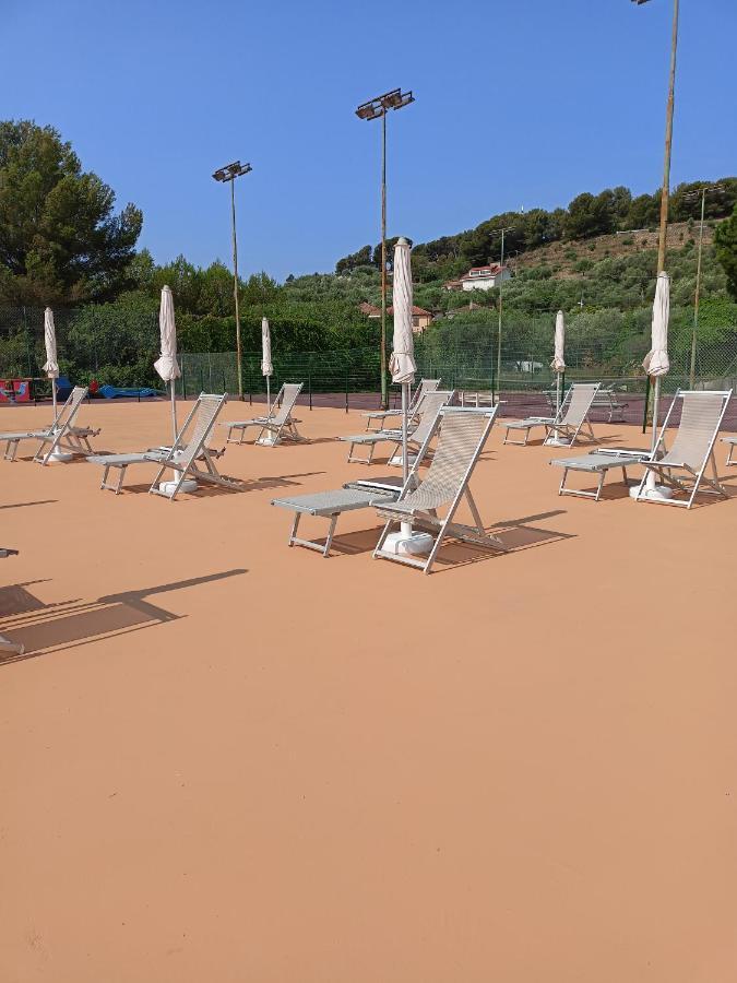 Il Borgo Della Rovere San Bartolomeo Al Mare Exteriér fotografie